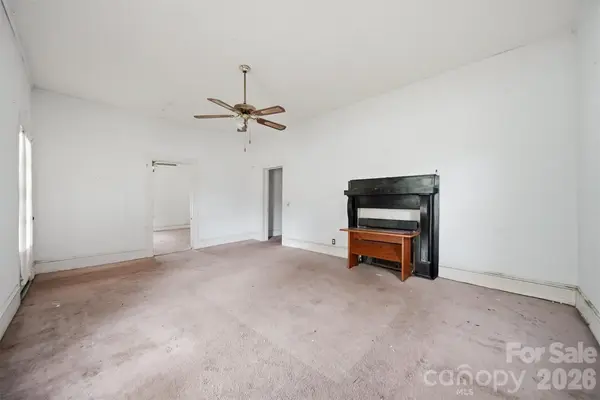 1289 Davis RD, Lincolnton, NC 28092