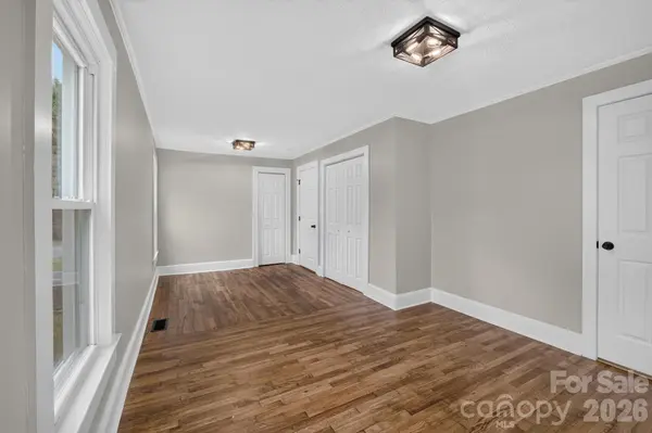 410 Spruce ST SW, Lenoir, NC 28645