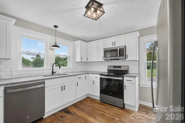 410 Spruce ST SW, Lenoir, NC 28645