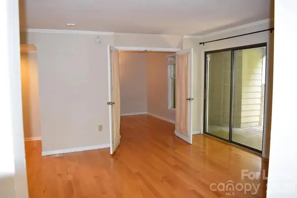 413 W 8th ST, Charlotte, NC 28202