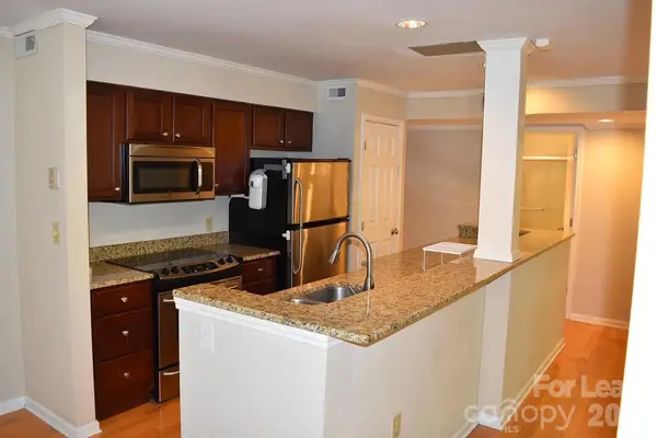 413 W 8th ST, Charlotte, NC 28202