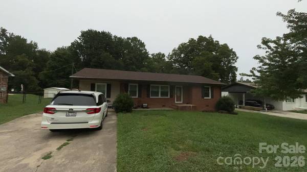 1429 Edgewood RD, Bessemer City, NC 28016
