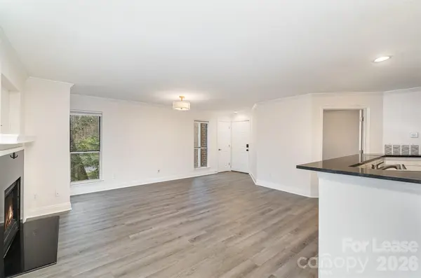 2512 Cranbrook LN, Charlotte, NC 28207