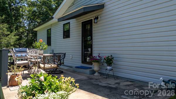 244 Holly ST, Hudson, NC 28638