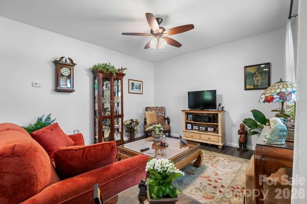 244 Holly ST, Hudson, NC 28638