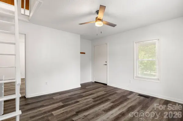 609 S Oak ST, Gastonia, NC 28054