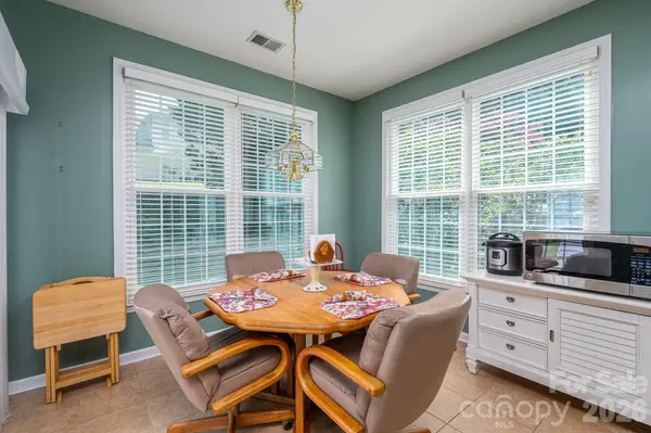 11132 Chastain Parc DR, Charlotte, NC 28216