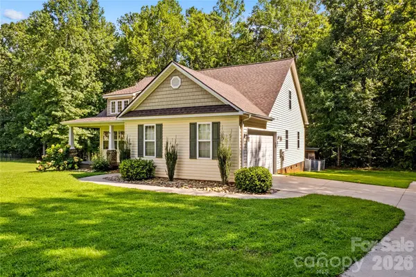 215 Meadow Lake DR, Salisbury, NC 28146