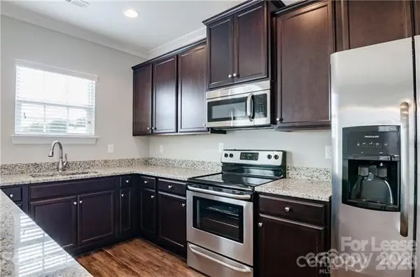 359 Halton Crossing DR SW, Concord, NC 28027