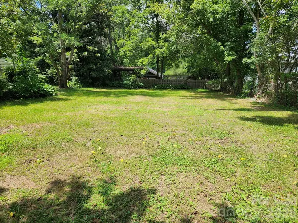 198 Fayetteville ST #82, Asheville, NC 28806