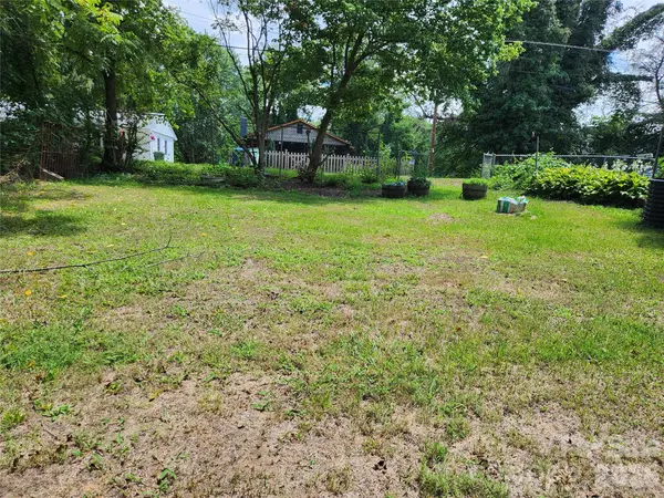 198 Fayetteville ST #82, Asheville, NC 28806