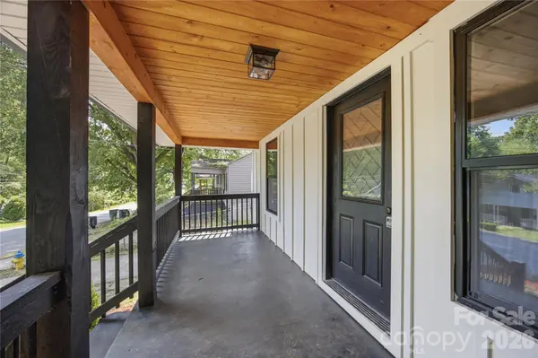 15 Meadowview AVE, Concord, NC 28027