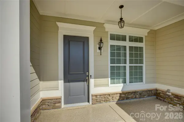 82105 Standing Oak DR, Charlotte, NC 28278