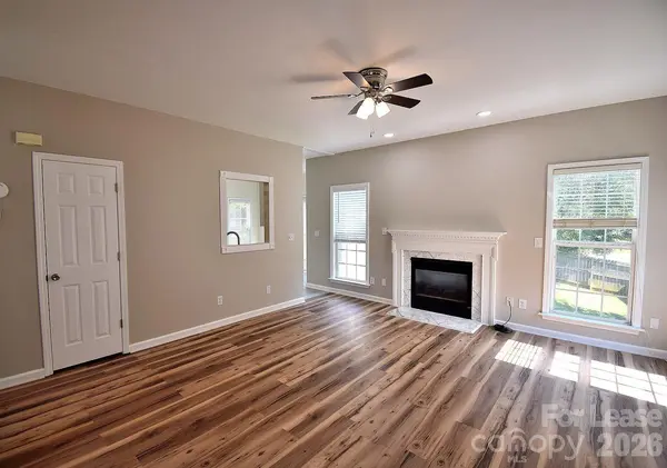 2941 Glen Summit DR, Charlotte, NC 28270