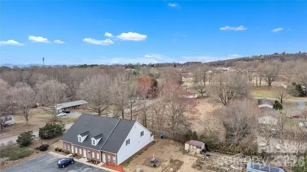45 Orchard Trace CT, Taylorsville, NC 28681