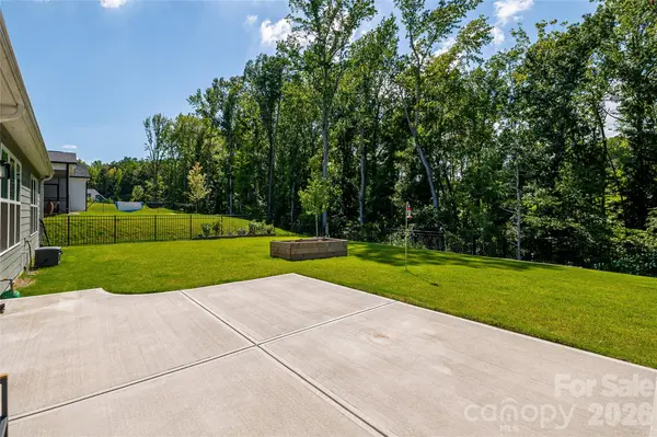 2566 NW Red Hill ST, Concord, NC 28027