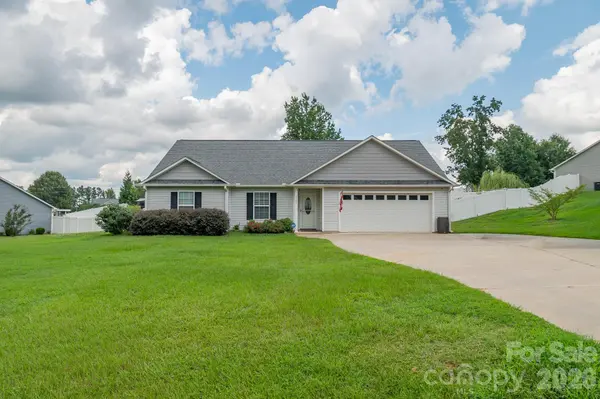 3301 Silver Fox CIR, Lancaster, SC 29720