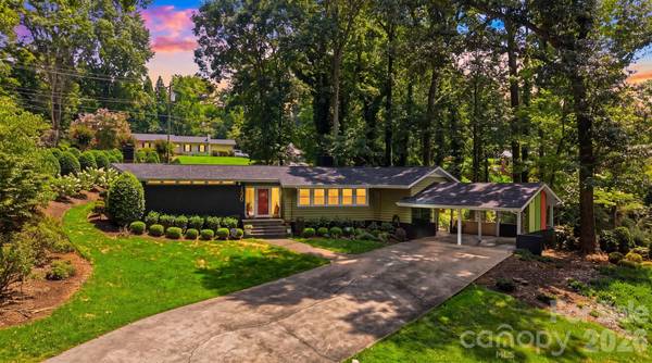 120 Woodland DR, Morganton, NC 28655