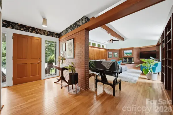 120 Woodland DR, Morganton, NC 28655