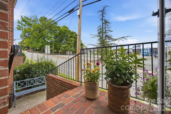 115 W Meeting ST, Morganton, NC 28655