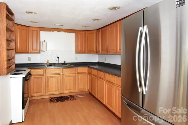 2124 Pisgah HWY, Candler, NC 28715