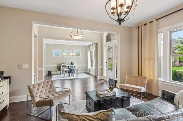 16521 Governors Club CT, Charlotte, NC 28278