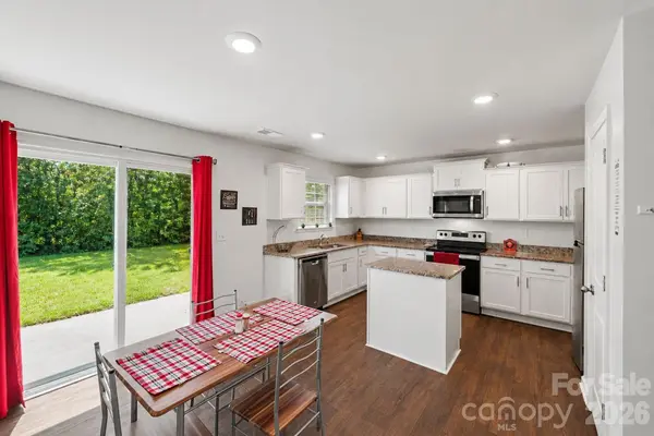 7217 Finnigan RD, Charlotte, NC 28215