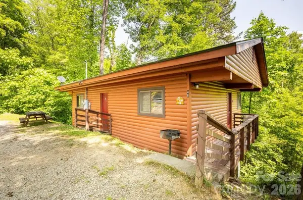 295 Blue Ridge Pkwy, Bryson City, NC 28713