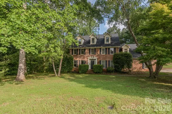 102 Ridgeview DR, Rutherfordton, NC 28139
