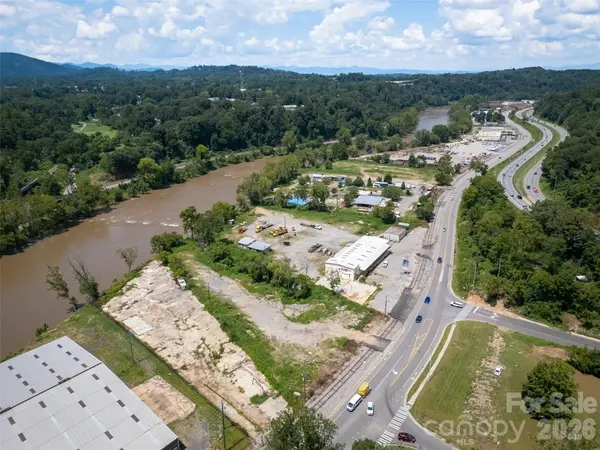 458 Riverside DR, Asheville, NC 28801
