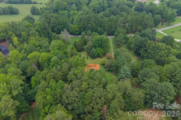 2232 Grey RD, Davidson, NC 28036