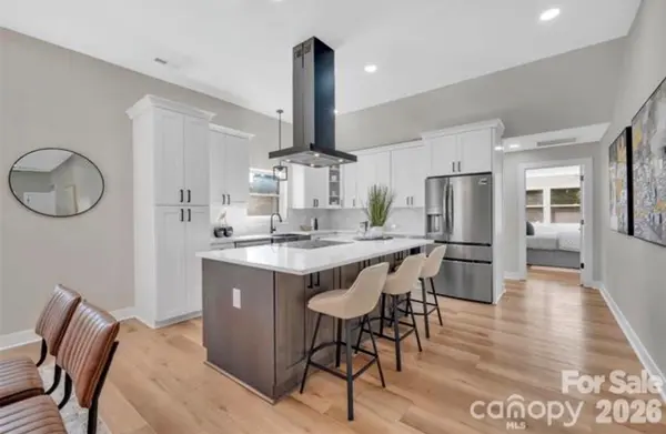 3942 Mcmillan ST, Charlotte, NC 28205