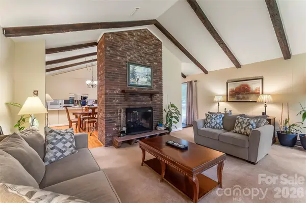 45 Monte Vista PL, Candler, NC 28715