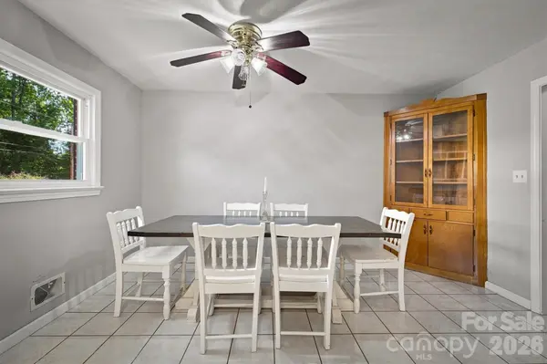 103 Park ST, Morganton, NC 28655