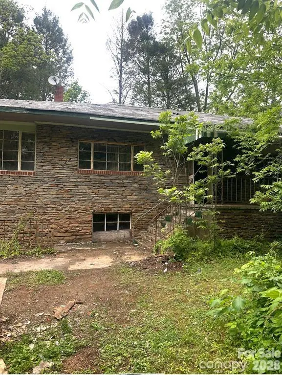 2870 Rutherford College RD, Connelly Springs, NC 28612