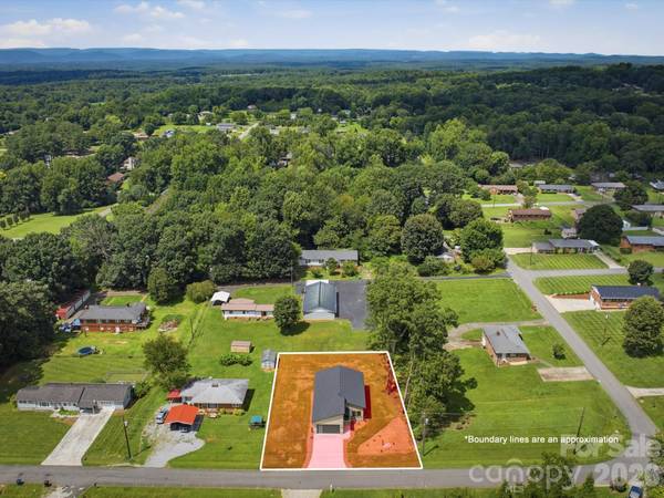 3143 2nd ST, Valdese, NC 28690