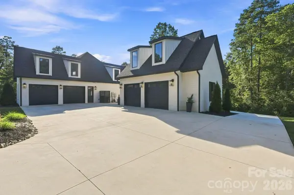 4761 Glen Hollow LN NE, Hickory, NC 28601