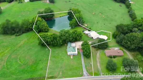 2416 Nc 109 HWY S, Wadesboro, NC 28170