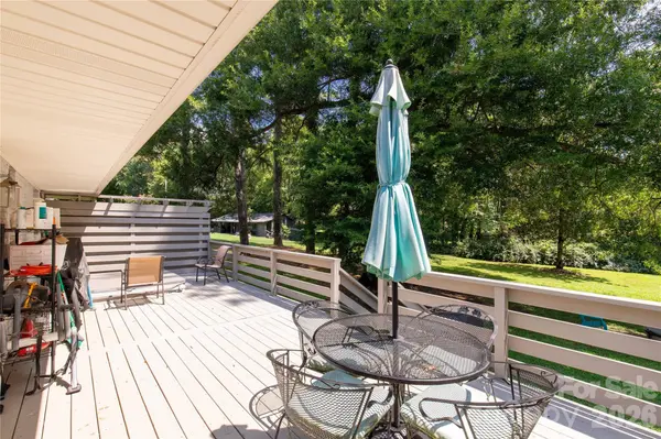 1405 Lakeview DR, Pineville, NC 28134