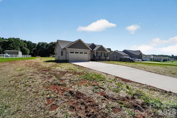 2418 Rock Dam RD, Lincolnton, NC 28092