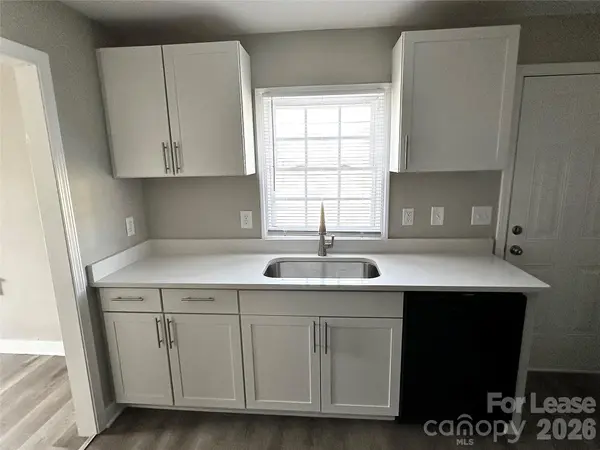 920 Holt ST, Lexington, NC 27292