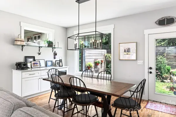 82 Frances ST, Asheville, NC 28806