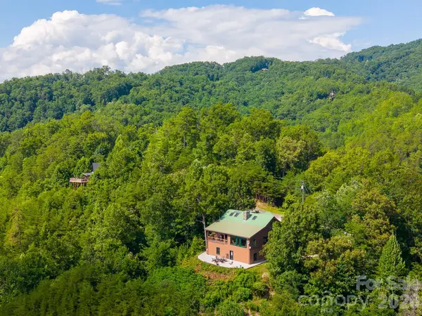 Address not disclosed, Bryson City, NC 28713