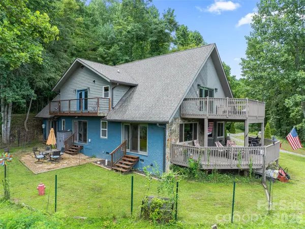 152 Worley Cove RD, Leicester, NC 28748