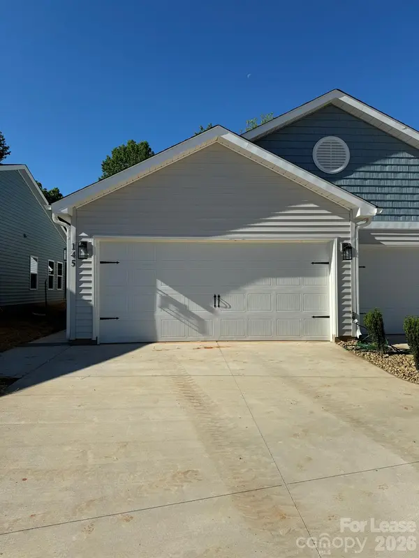 145 Brawley Villas PL, Mooresville, NC 28117
