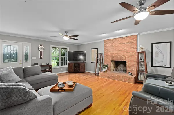 5398 B Reidsville RD, Walkertown, NC 27051