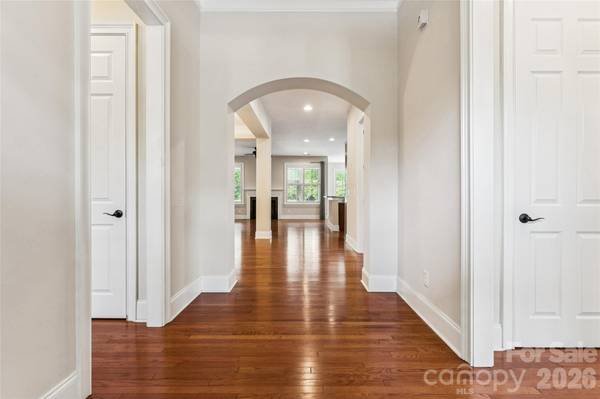 16826 Coves Edge LN, Charlotte, NC 28278