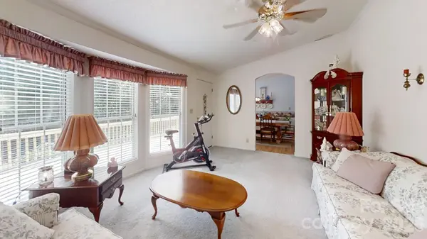 2172 Little Mountain RD, Alexis, NC 28006