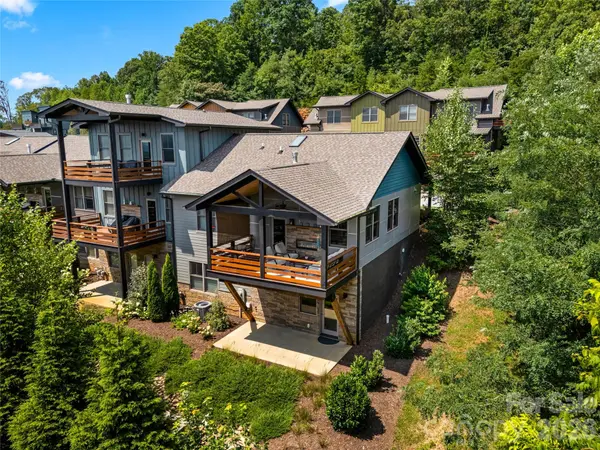 409 Kessler PL, Asheville, NC 28804