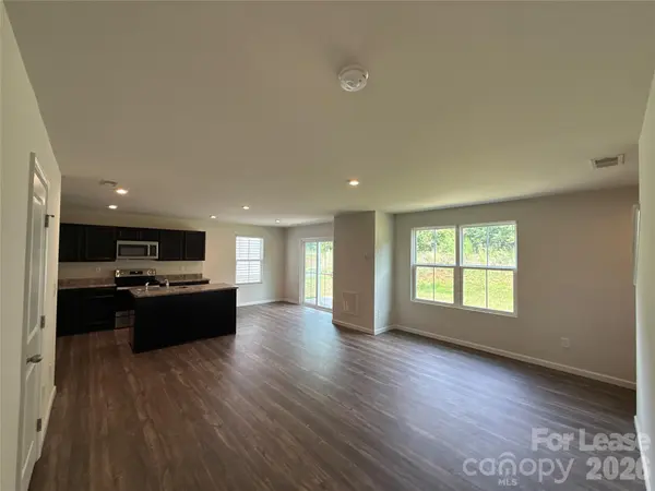 4208 Bowline DR, Charlotte, NC 28269